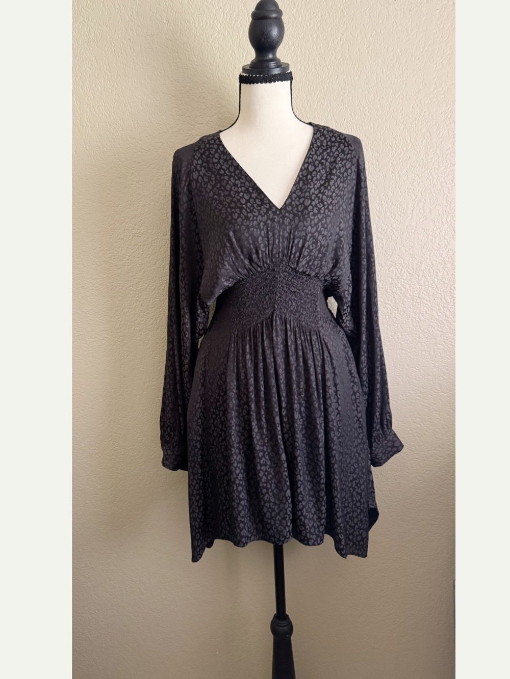 AllSaints Nichola Leopard Textured V‑Neck High-Low Mini Dress Small - Picture 7 of 14